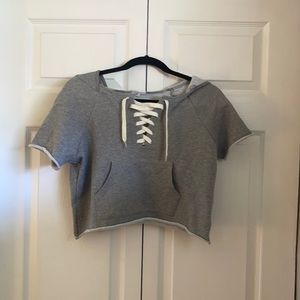 Cropped Short Sleeve Sweatshirt